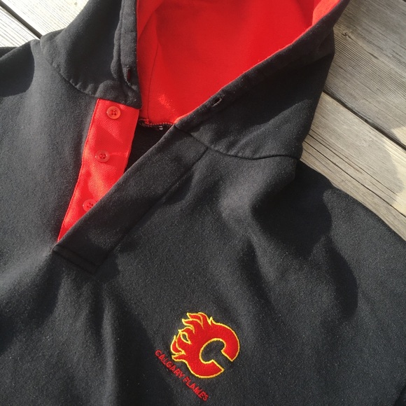 Vintage Calgary Flames Hoodie - Picture 2 of 2